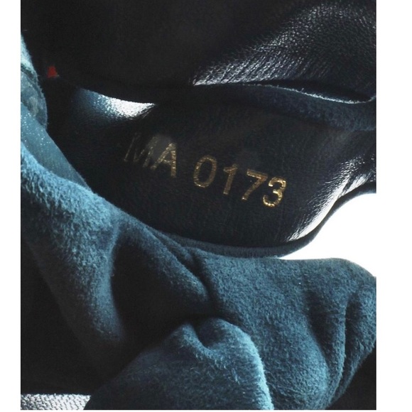 Louis Vuitton Heels - Picture 5 of 5